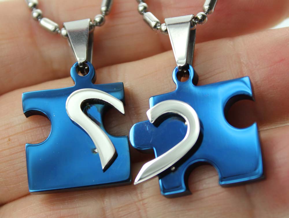 Lovers /couple pendant set <br>Blue Puzzle split heart